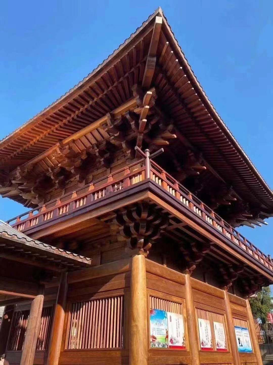 屋檐